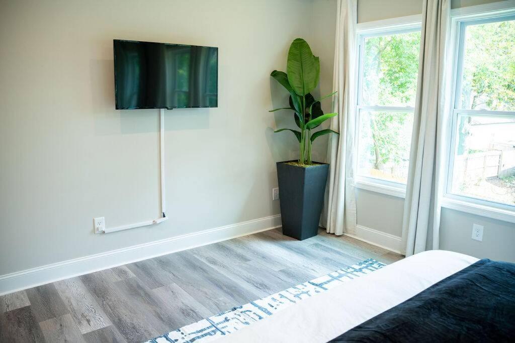 Brand New: Urban Oasis 5 Min From Mercedes Benz Atlanta Buitenkant foto